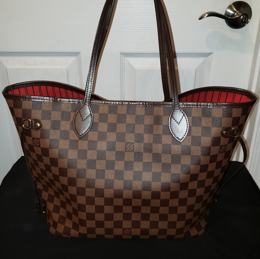 Authentic Louis Vuitton Neverfull